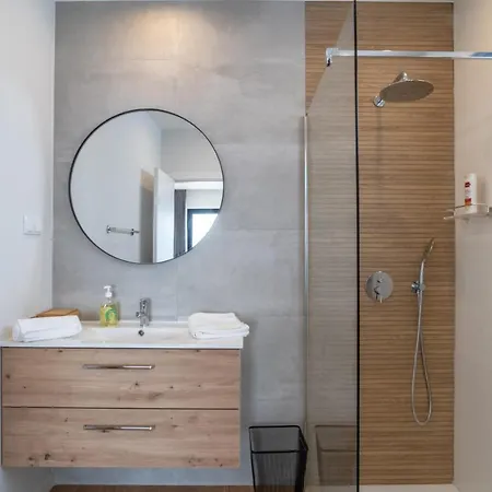 بيت للعطل Isaac In