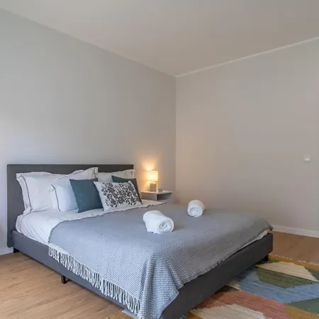 Isaac In Dom wakacyjny *