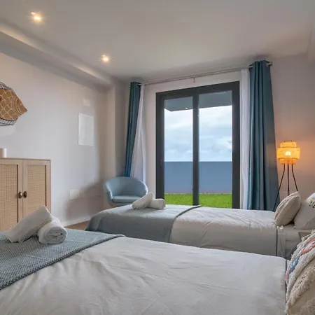 Dom wakacyjny Isaac In Santa Cruz (Madeira)